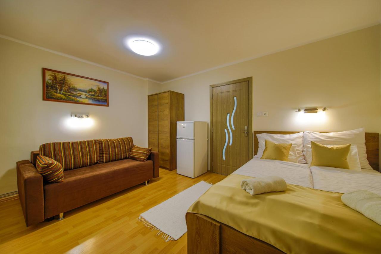 Maria Apartman Hajdúszoboszló Buitenkant foto