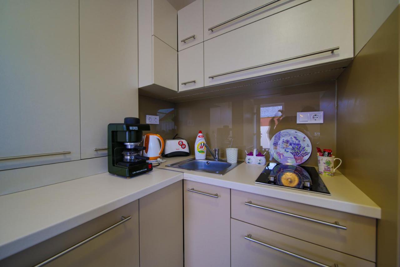 Maria Apartman Hajdúszoboszló Buitenkant foto