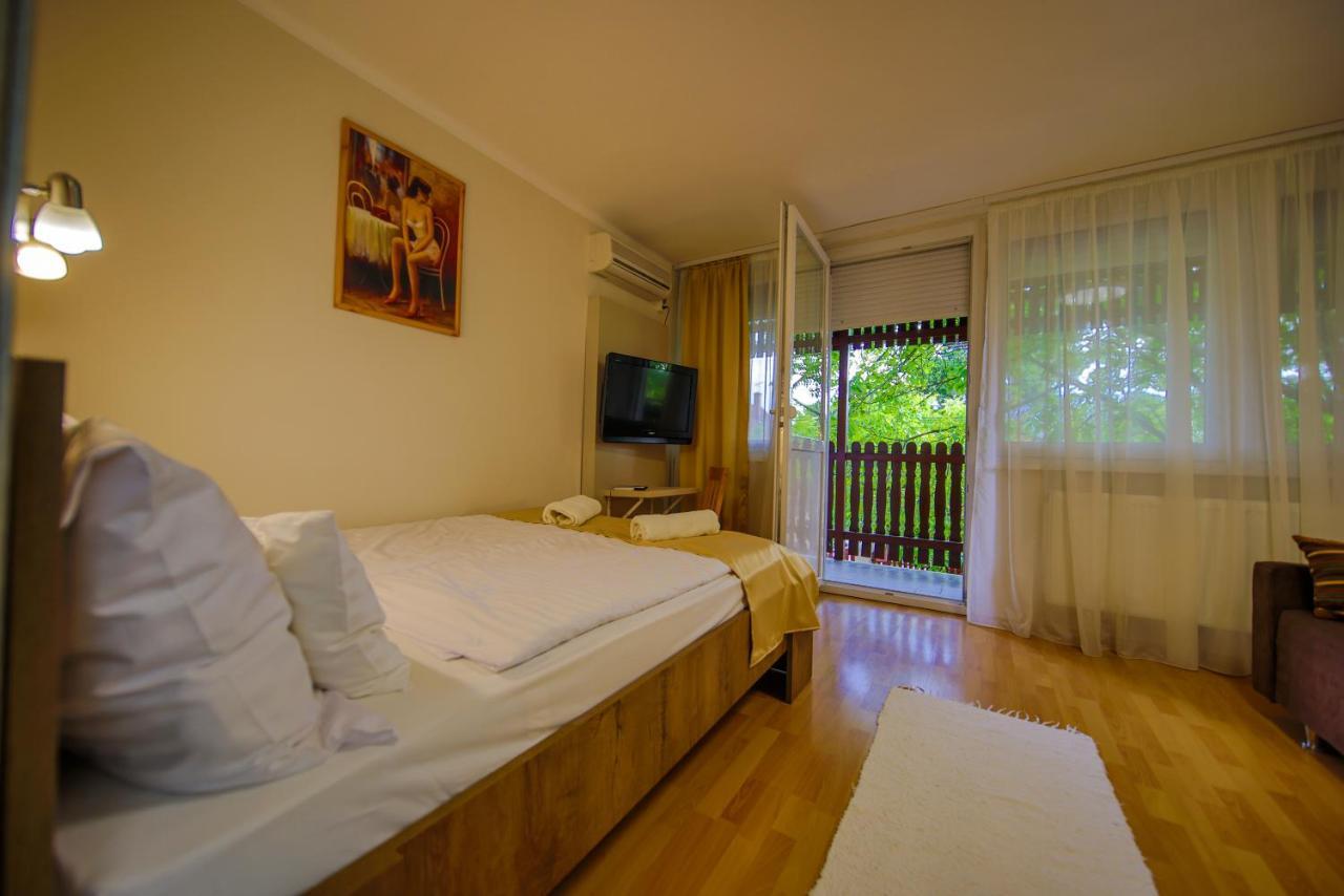 Maria Apartman Hajdúszoboszló Buitenkant foto